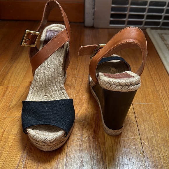 Tory Burch wedge sandals - Picture 3 of 4